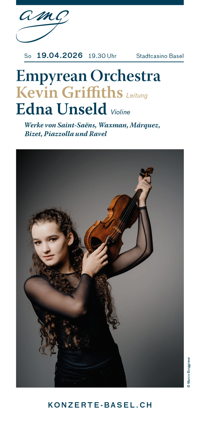 Die Geigerin Edna Unseld mit ihrer Violine
